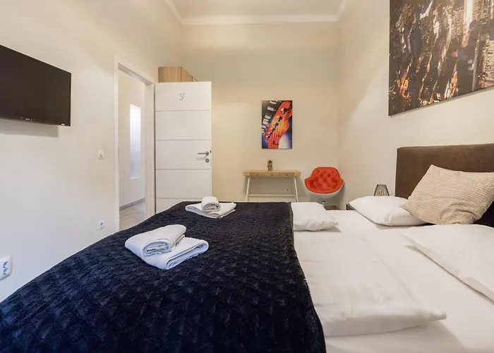 Your 3-bdrm At Szimpla Kert *