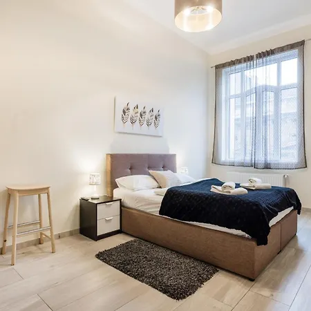 Your 3-bdrm At Szimpla Kert Budapeşte