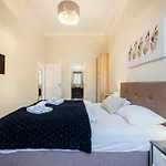 Your 3-bdrm At Szimpla Kert *