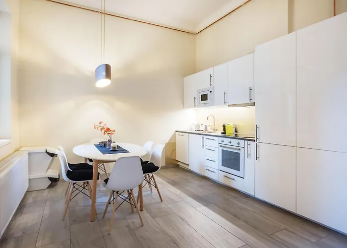 Your 3-bdrm At Szimpla Kert * 부다페스트